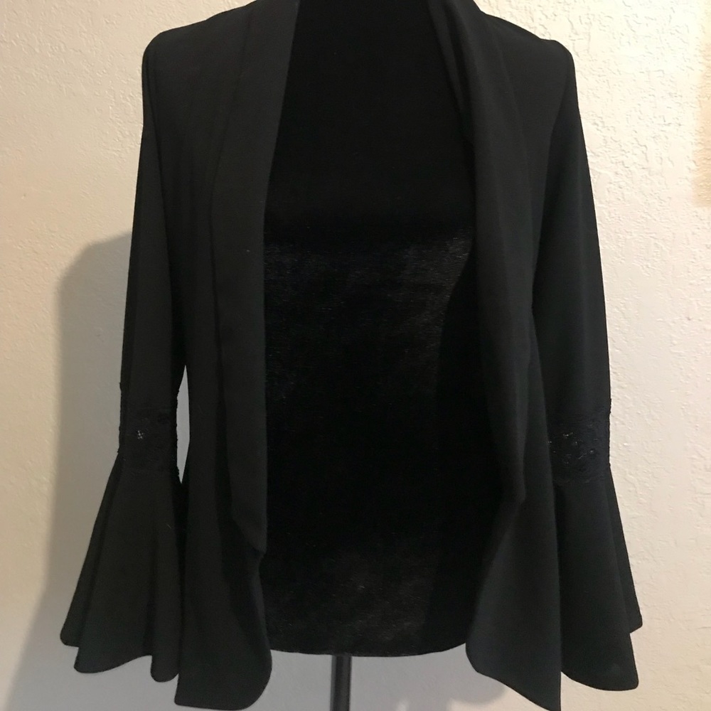 💎Alex + Olivia 💎Black Blazer w/ Bell Sleeve